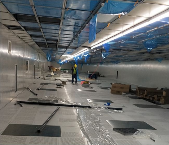 無塵車間重型減震鋼桌、設備減震墊腳、不銹鋼防震工作臺、百級潔凈室專用鋼桌、手機制造設備基礎